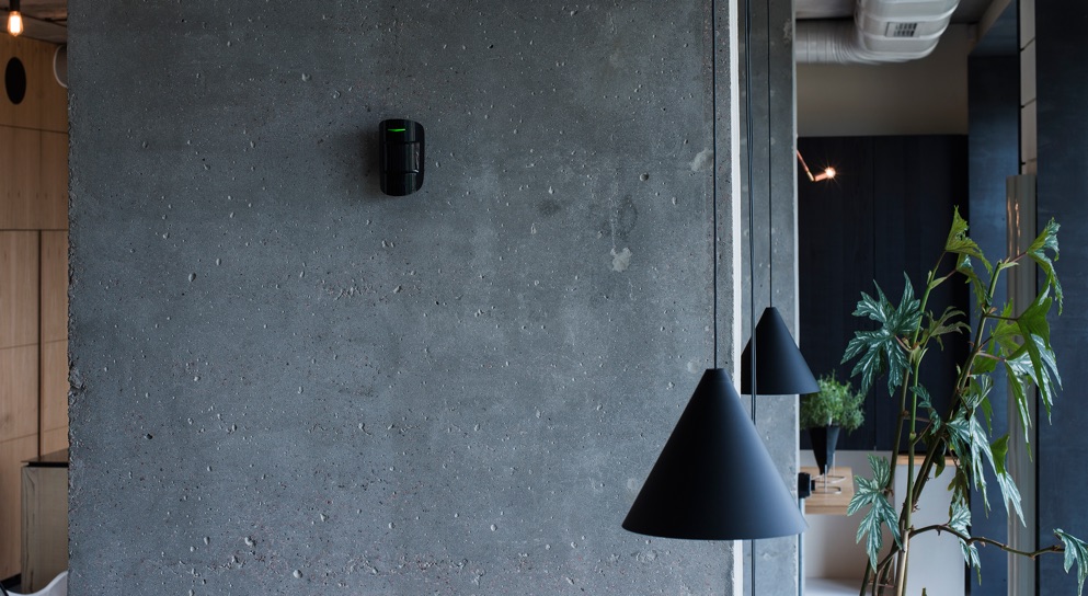 Ajax IR-detektor husdjur 12m trådlös svart